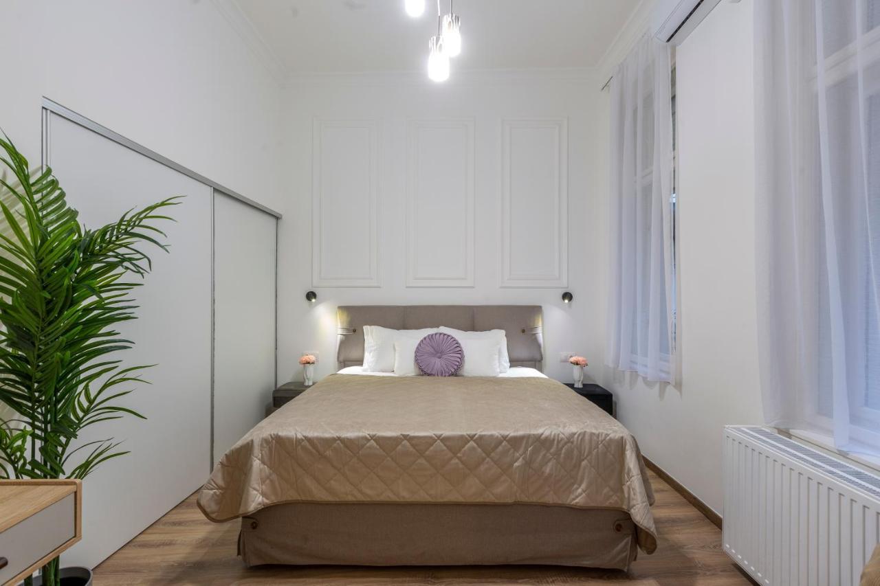 Glamorous Modern Apartment In The Hearth Of Budapest Bagian luar foto